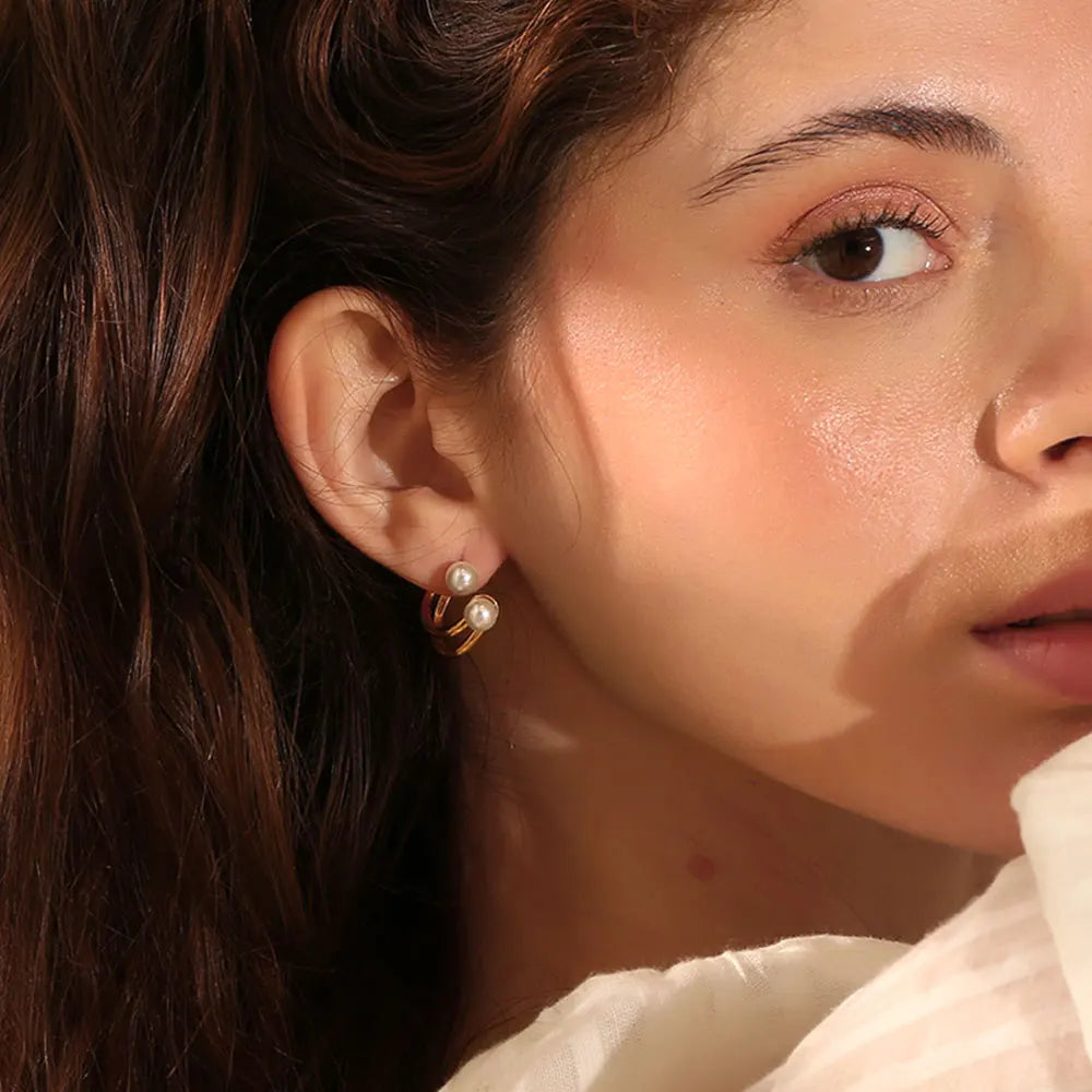 Twisted Pearl Earrings